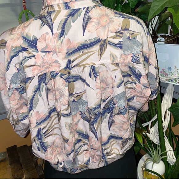 Nwot American Eagle Women Purple Hawaiian Button Down Shirt sz SM - Picture 2 of 9